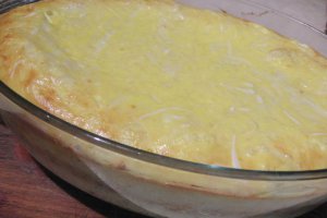 Musaca din piure de cartofi cu carne tocata si leurda
