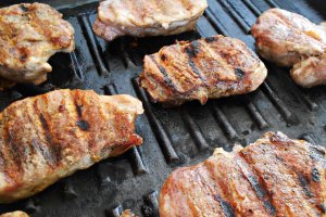 Steak de porc cu sos vierge