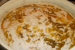 Ciorba ardeleneasca de porc acrita cu tarhon