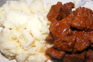 Tocanita din carne de vita