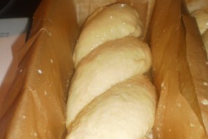 Desert cozonac pufos cu finetti si nuca