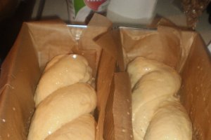 Desert cozonac pufos cu finetti si nuca
