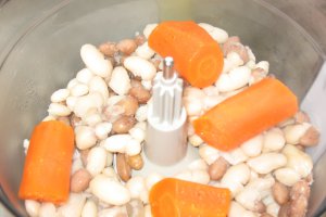 Chiftelute de legume (la cuptor) cu piure de morcovi
