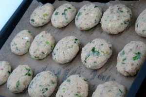 Chiftelute de legume (la cuptor) cu piure de morcovi