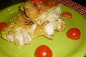 Omleta cu praz,sunca si cascaval