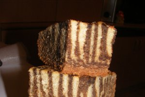 Chec "zebra" cu pudra de roscove