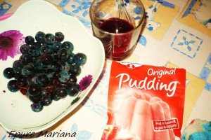 Tarta cu struguri si crema cu must