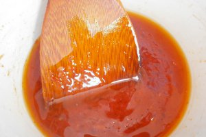 Pulpe de pui la cuptor cu piure de cartofi si sos dulce