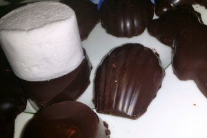 Bomboane de casa de ciocolată cu Marshmallow