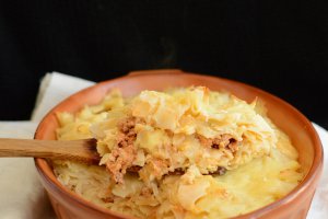 Paste cu carne la cuptor