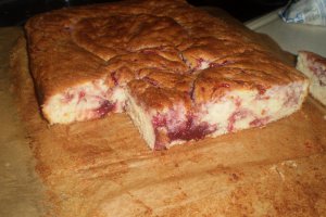 Prajitura cu dulceata de zmeura