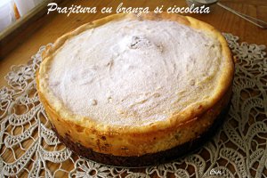Prajitura (pasca) cu branza si ciocolata