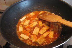 Salata de broccoli cu tofu