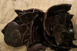 Salam de biscuiţi, reţetă cu ciocolata si cocos