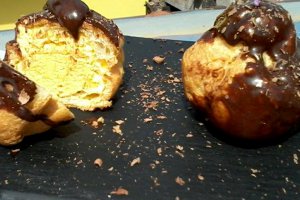 Profiterol cu inghetata