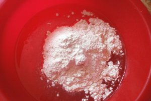 Reteta de rulouri delicioase umplute cu crema de vanilie