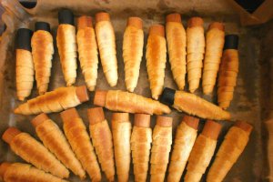 Reteta de rulouri delicioase umplute cu crema de vanilie