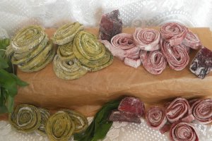 Tagliatelle cu leurda si sfecla