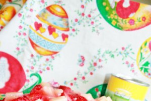 Tarta cu ananas si capsuni