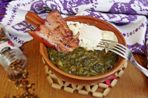 Mancare de spanac, cu leurda