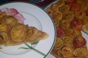 Tarta cu mere buchet de trandafiri