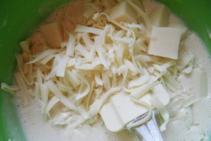 Chec aperitiv,cu piept de pui şi ciuperci