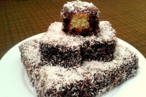 Prajitura cu nuca de cocos si ciocolata