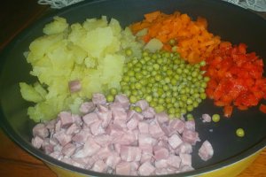 Salata de boeuf sau Salata ruseasca Olivier
