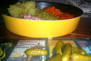 Salata de boeuf sau Salata ruseasca Olivier