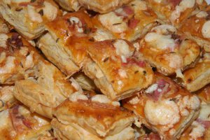 Saratele patratele cu bacon si branza de burduf