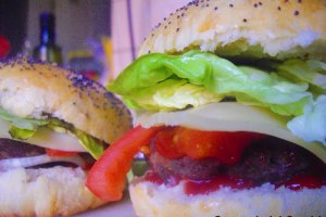 Vezi si reteta video pentru Hamburger de vita
