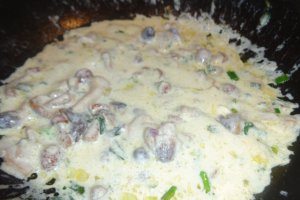 RAVIOLI  ALLA  BOSCAIOLA