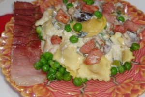 RAVIOLI  ALLA  BOSCAIOLA