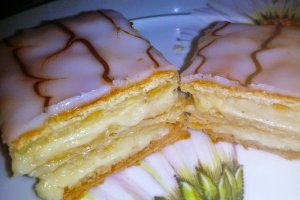 Cremsnit frantuzesc Mille-feuille