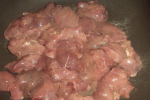 Ficatei dietetici la tigaie
