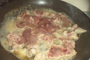 Ficatei dietetici la tigaie