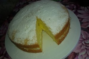 Prajitura pufoasa cu crema de vanilie