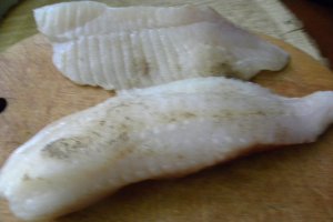 File de Tilapia în crustă de cartofi