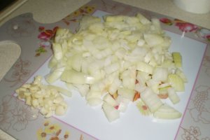 Tocanita de galbiori cu mamaliga
