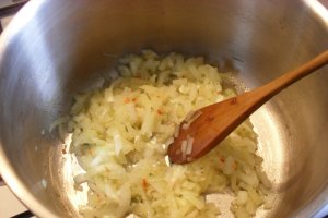 Mancarica cu carne de pasare si cartofi
