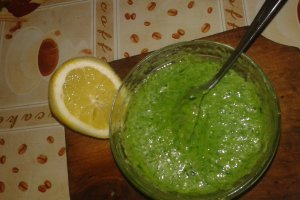 Mujdei de usturoi verde