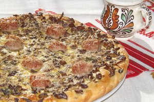 Tarta sarata cu ciuperci, loboda si chiftelute