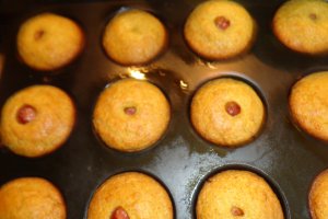 Muffins cu malai si carnaciori