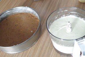 Cheesecake cu avocado si crema de fistic