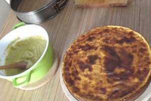 Cheesecake cu avocado si crema de fistic