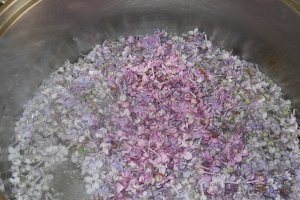 Dulceata din flori de liliac
