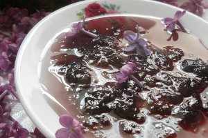 Dulceata din flori de liliac