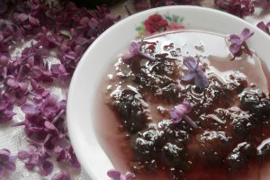 Dulceata din flori de liliac