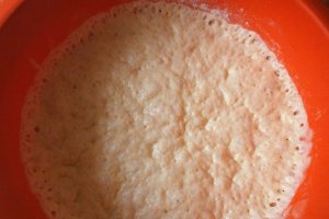 Pizza cu muschi file, ciuperci, masline si mozzarella