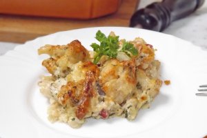 Conopida gratinata cu bacon si sos gorgonzola